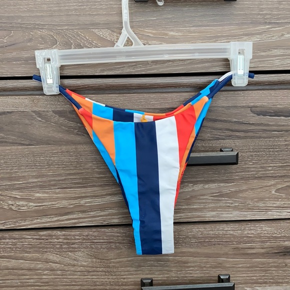 Colorblock Striped O-Ring Bikini - Picture 4 of 4
